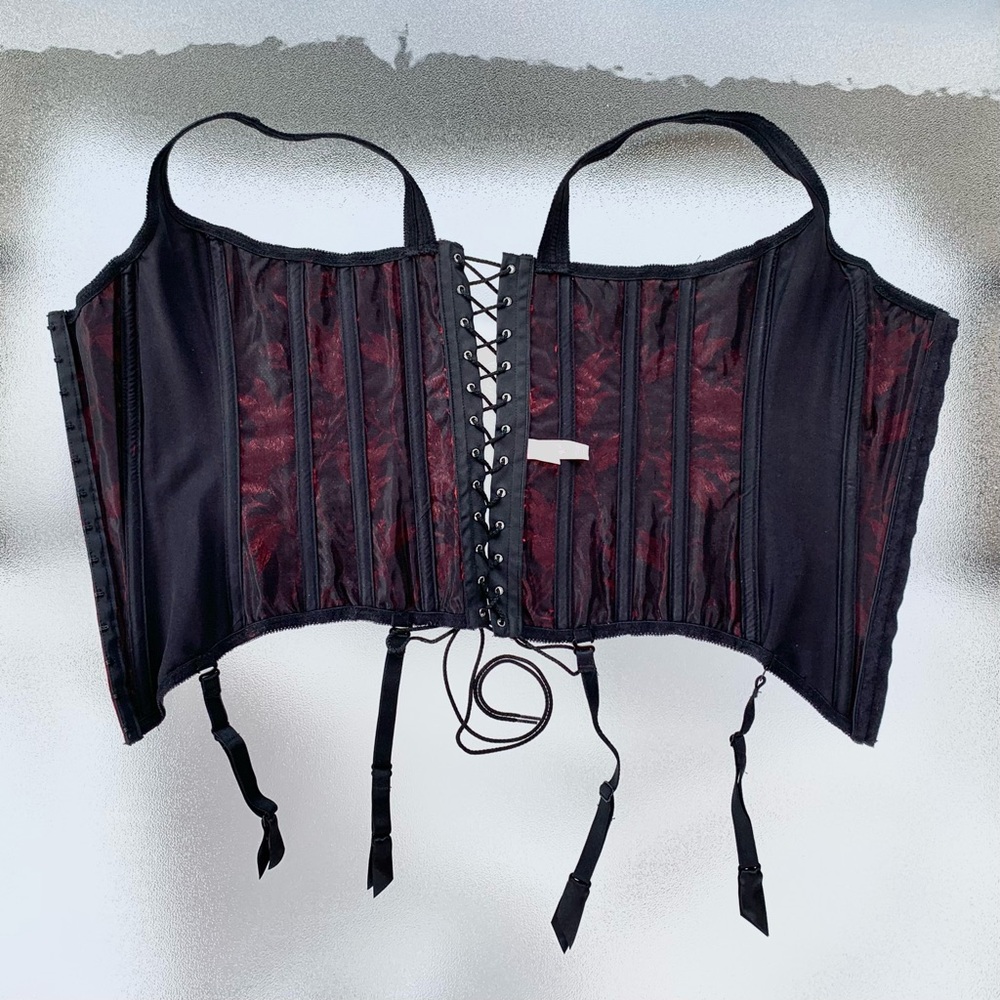 Victoria’s Secret Red and Black Floral Corset Bustier and Garter ~ Size Medium - Picture 5 of 9